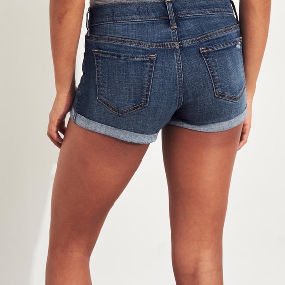 Hollister Low-Rise Denim Short - Picture 2 of 2